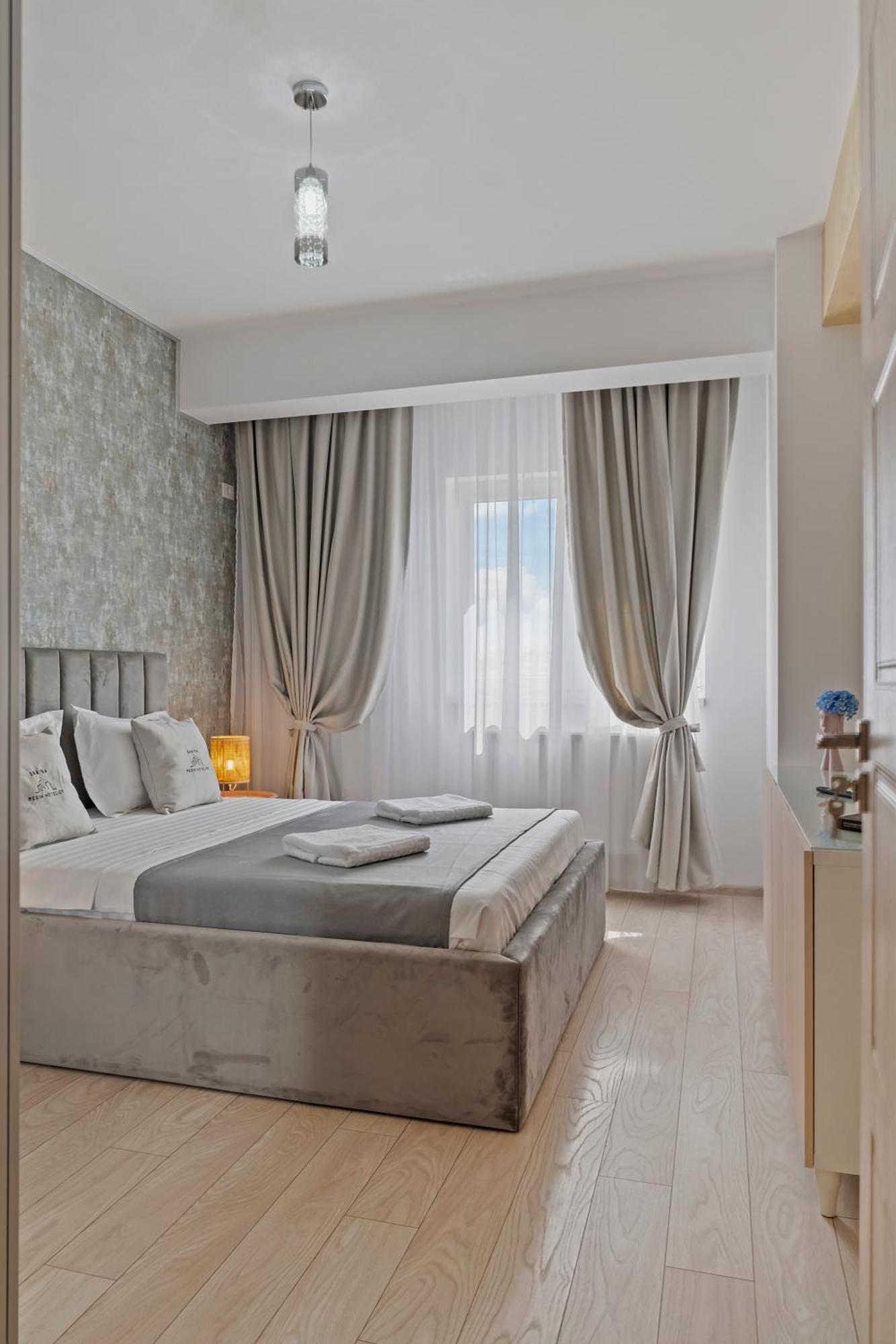 My Home Is Your Home Bukares Bagian luar foto